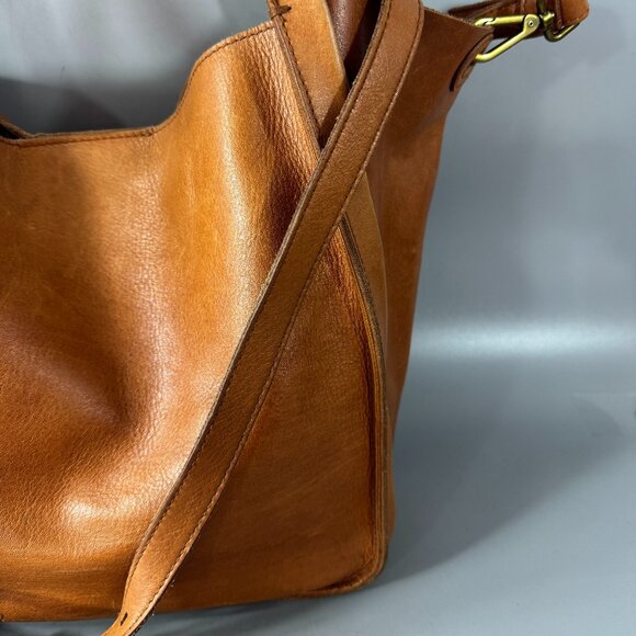 Madewell Sydney All-Leather Tote in Cognac - Picture 3 of 12